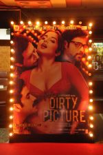 at Dirty picture film first look in Bandra, Mumbai on 30th Aug 2011 (4).JPG